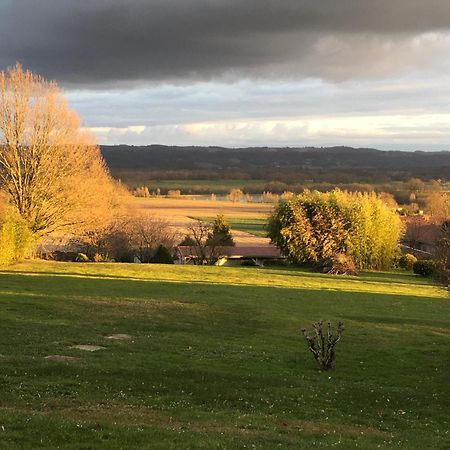 Gite Au Bouzigues Monlaur-Bernet Extérieur photo